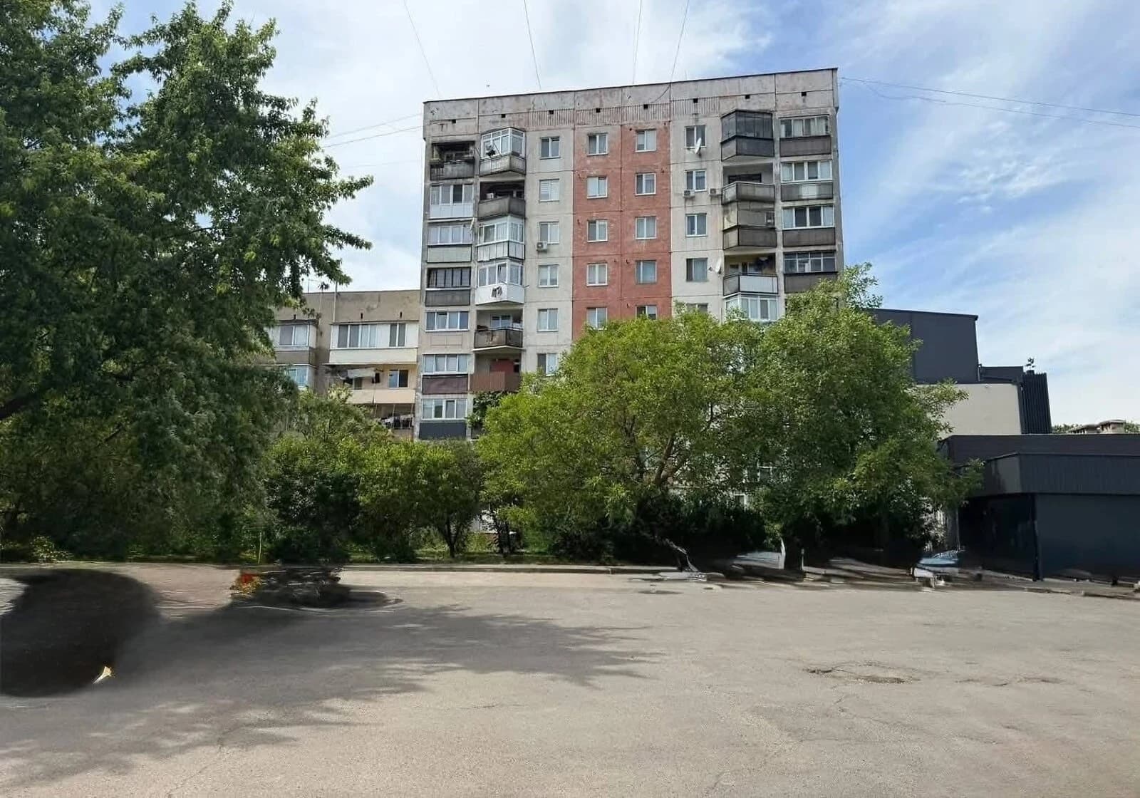 3-кімнатна квартира, Ужгород: індивідуальне газове опалення, балкон - фото 5