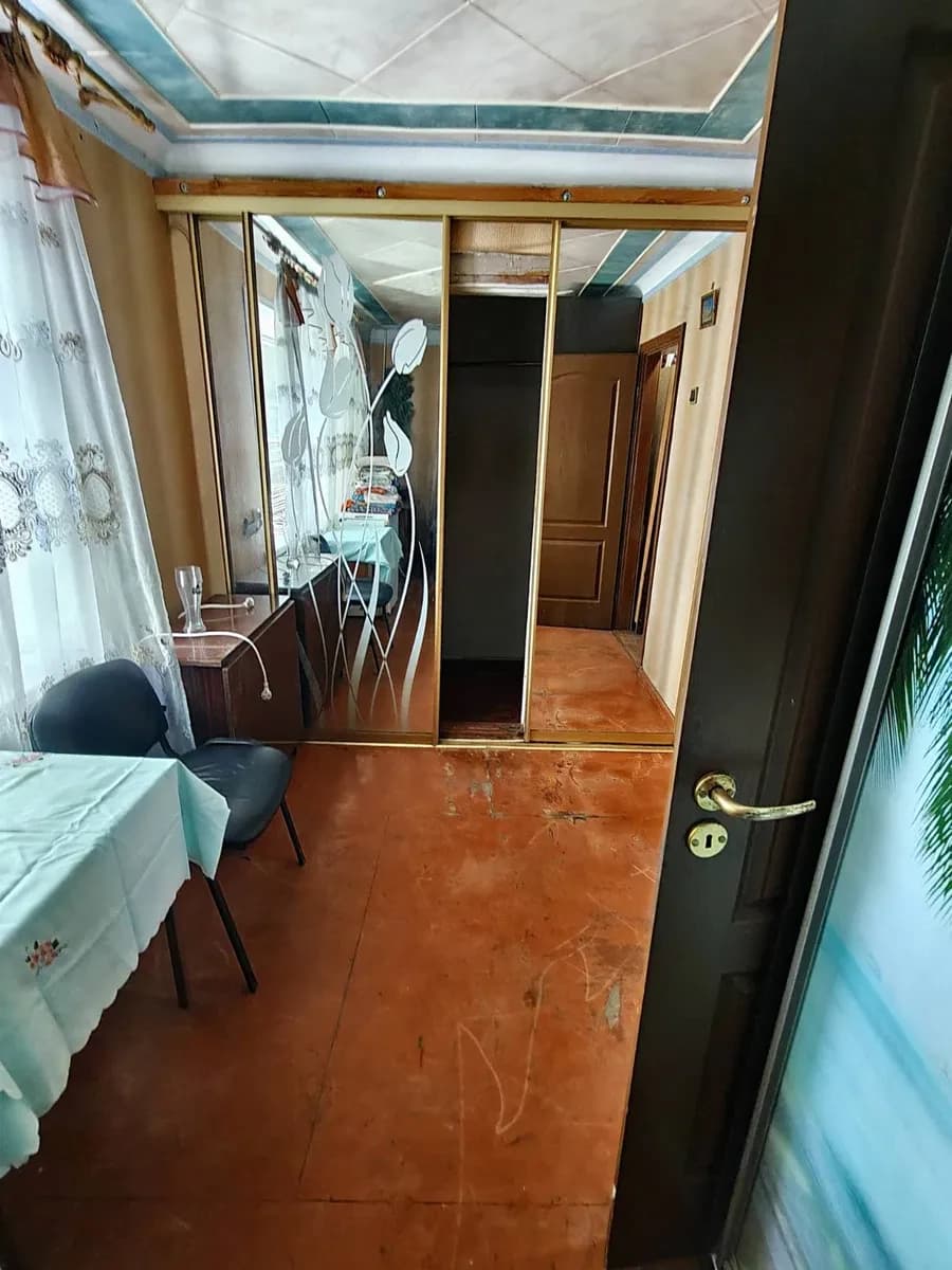 2-кімнатна квартира, Павлоград: центр, гаряча вода, газова колонка - фото 1