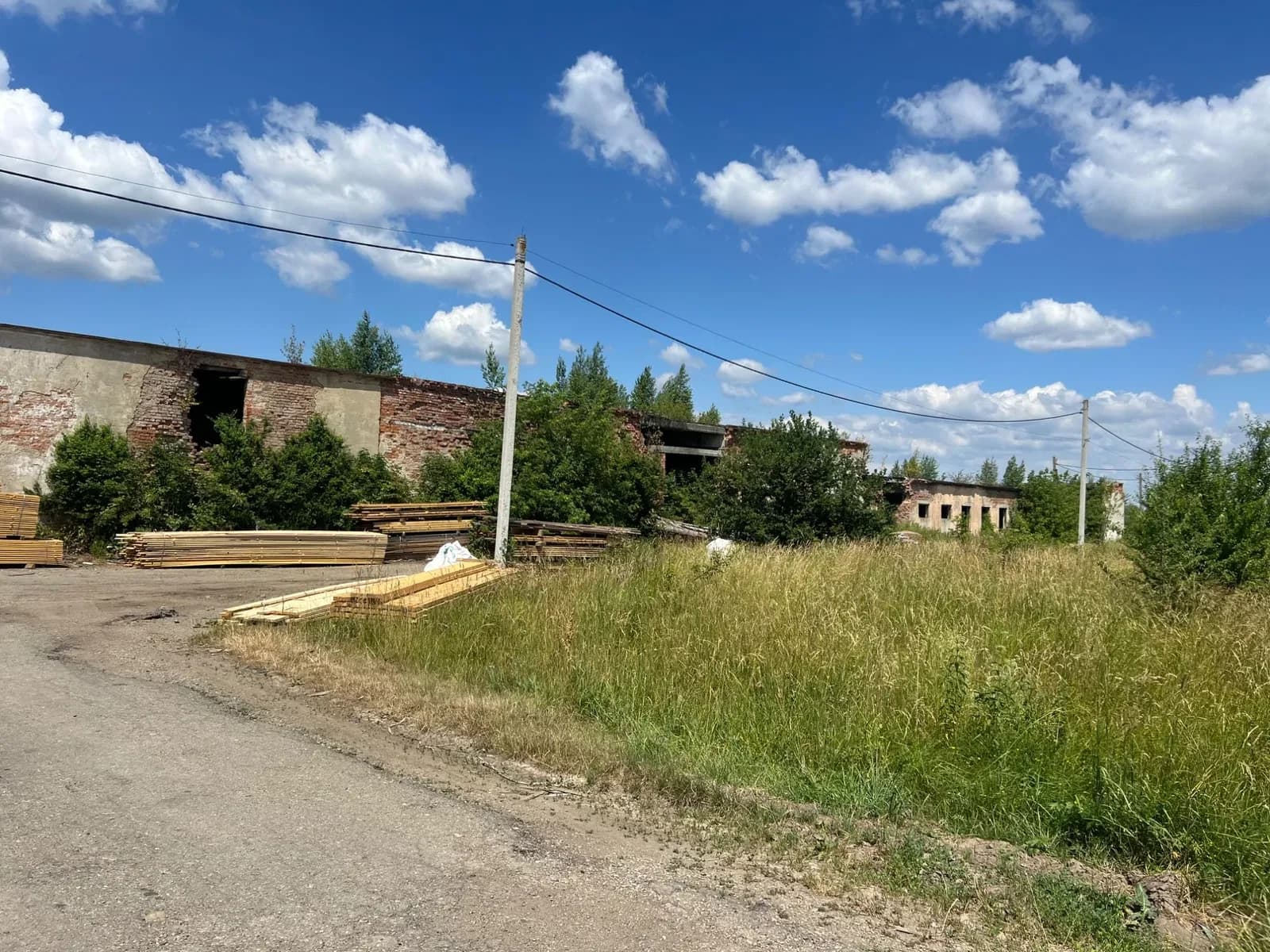 Нежитлова будівля, Вільшаник: цегляна, без комунікацій - фото 1