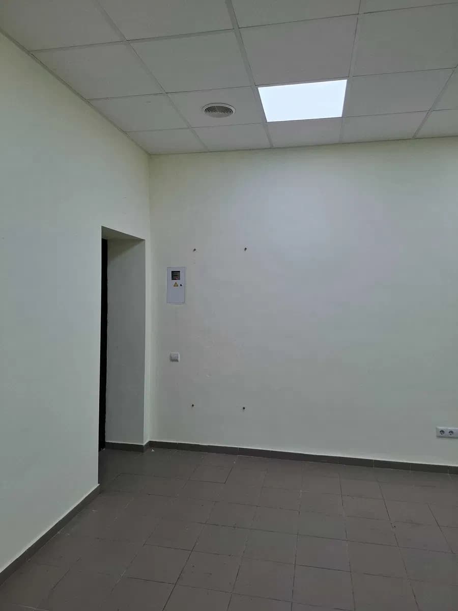 Офіс, Дарницький: без вікон, офіс-склад закритого типу - фото 2