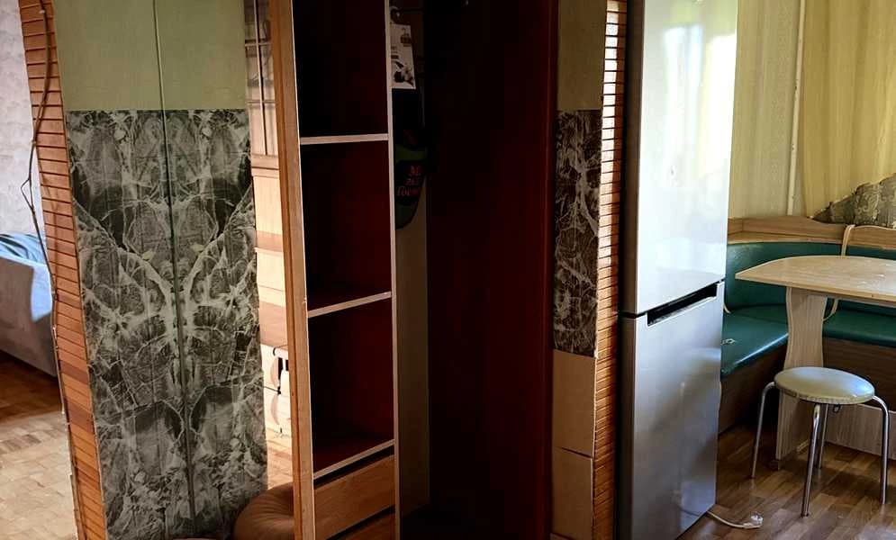 1-кімнатна квартира, Дарницький: біля метро Позняки, паркінг у дворі - фото 5