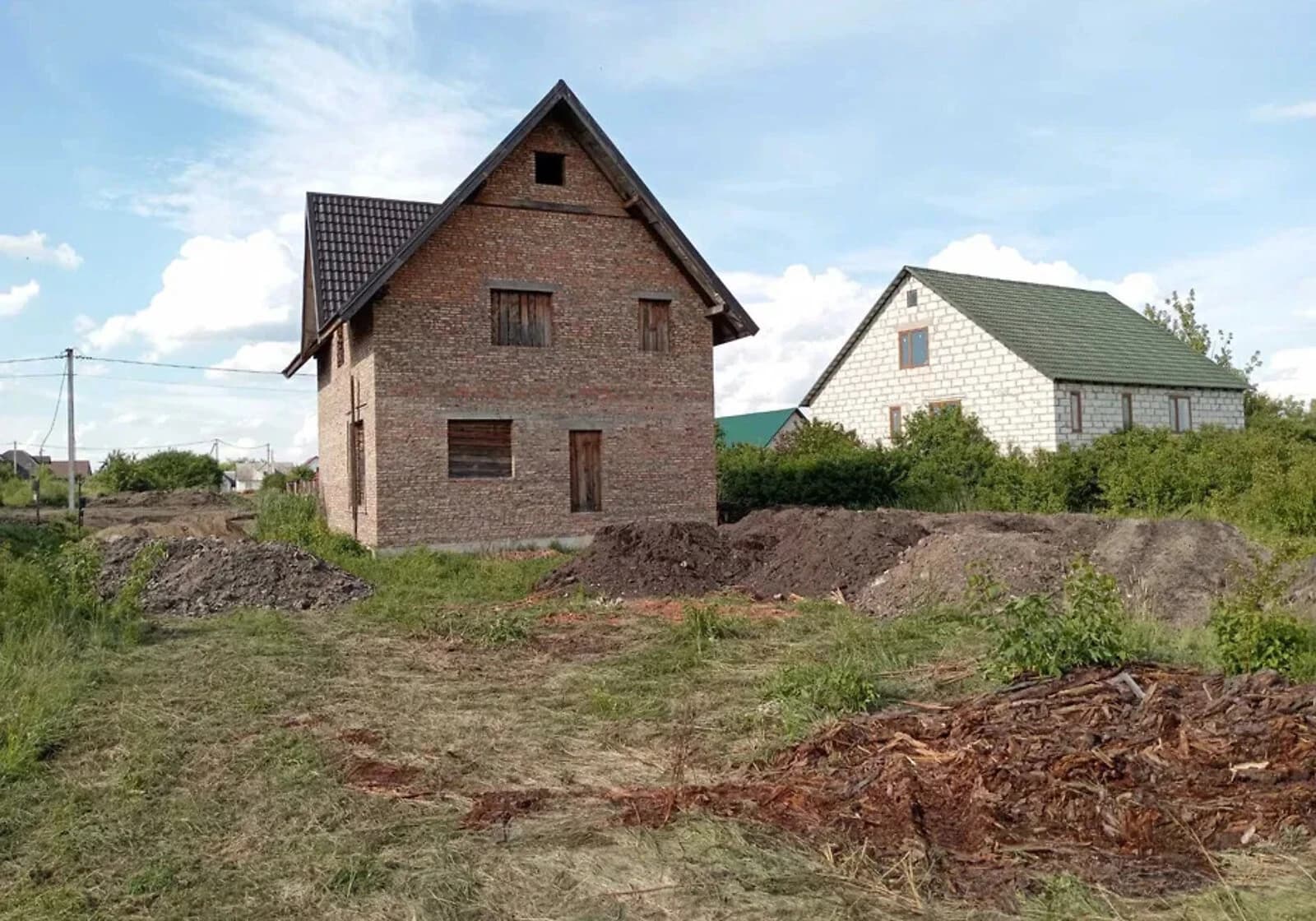 Будинок, Любомль: 2 поверхи, 10 соток, свердловина - фото 1