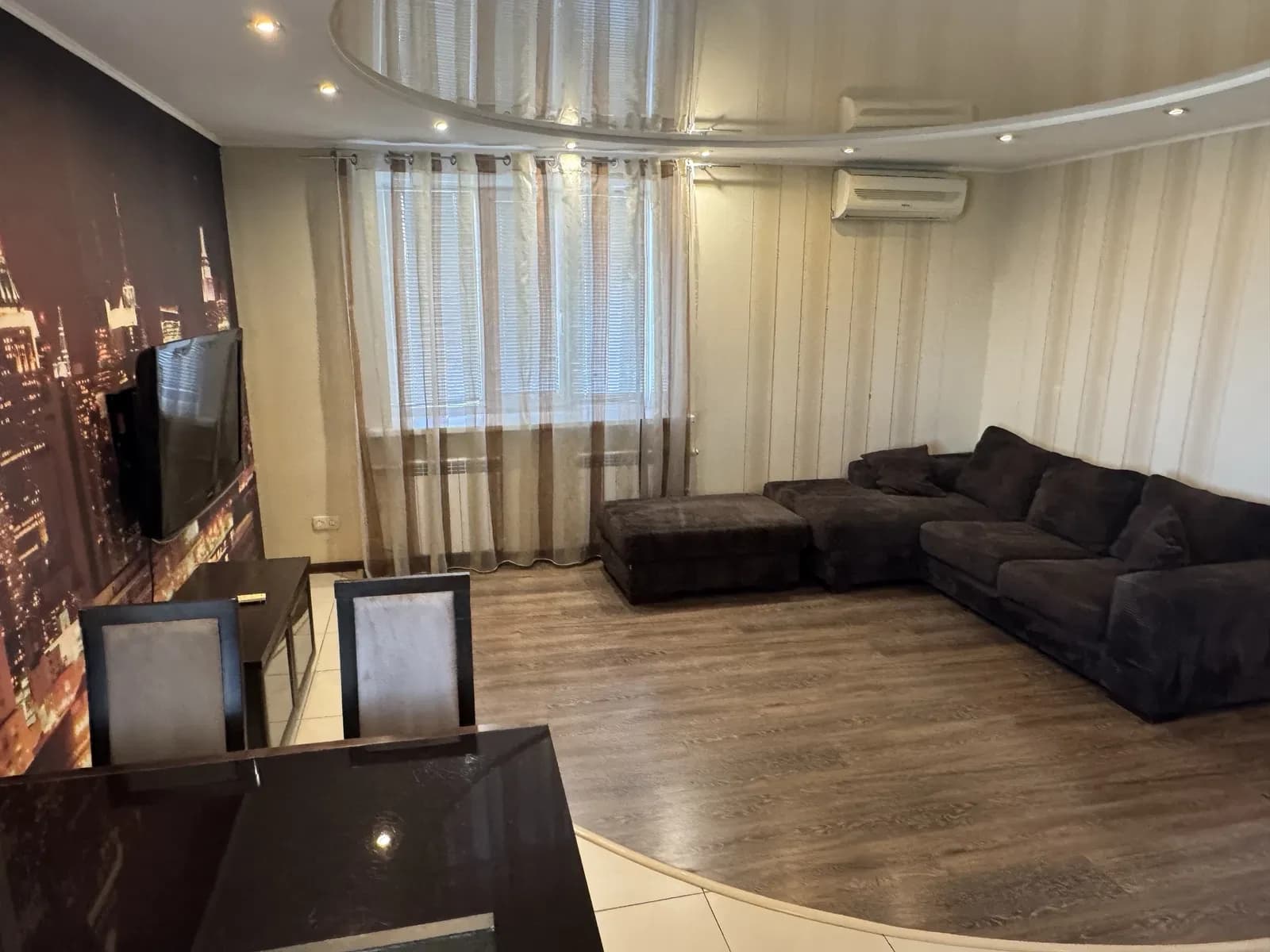 3-кімнатна квартира, Комунарський: євроремонт, кухня 25 м² - фото 4