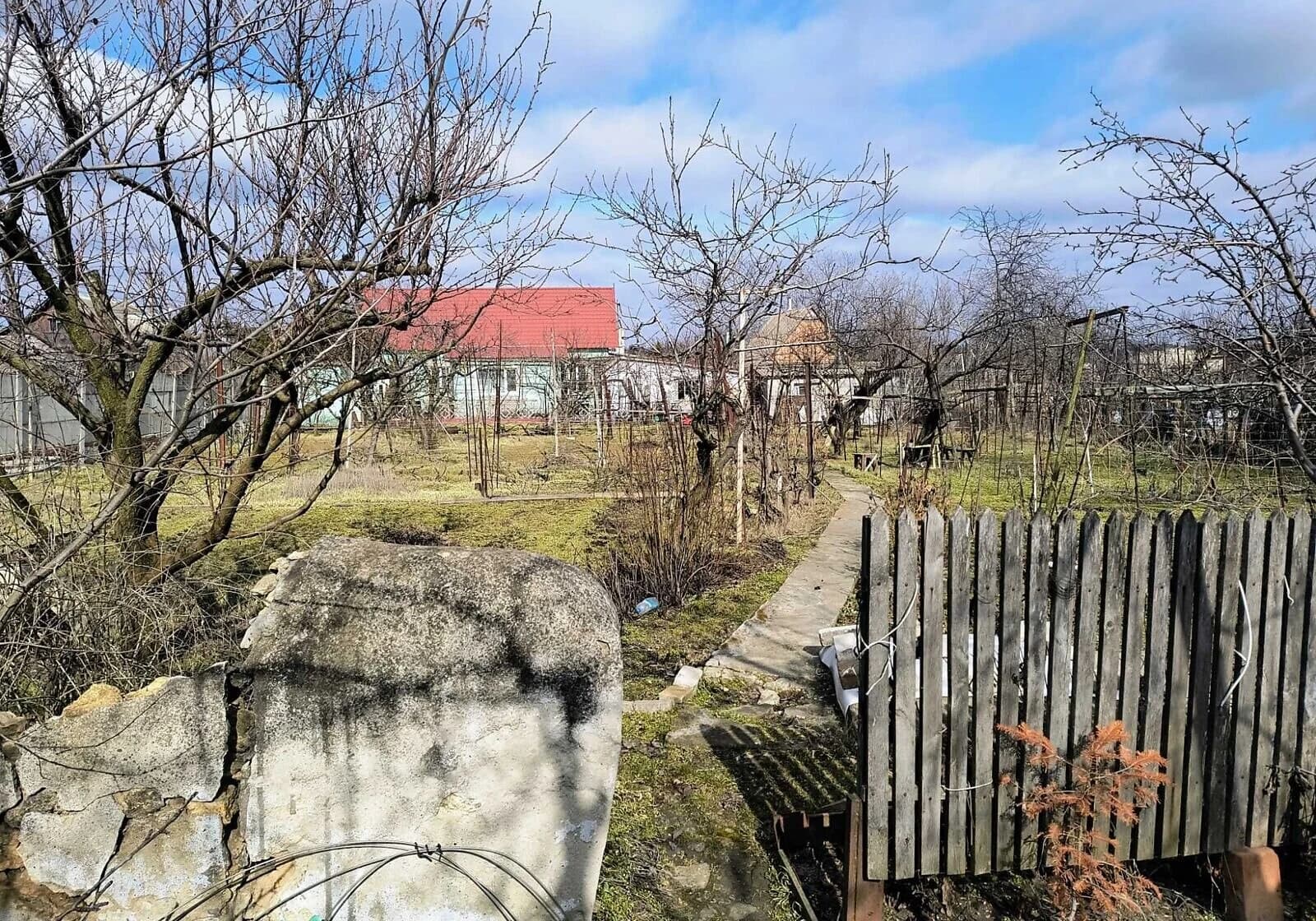 Дача на вулиці Торговій: літня кухня, цегляні стіни - фото 5