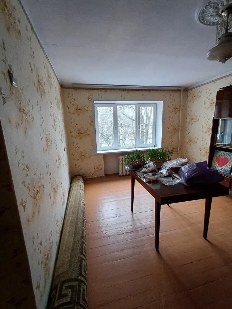 3-кімнатна квартира, Заводський: сталінка, роздільні кімнати, засклений балкон - фото 4