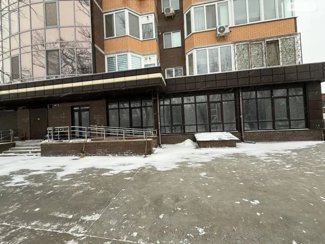 Комерційне приміщення, Центр: фасадне, окреме - фото 2