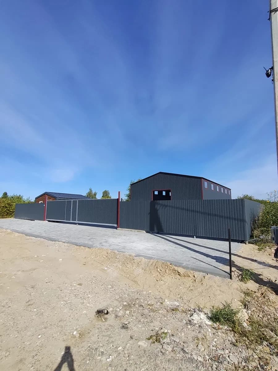 Складський комплекс, Хотів: сонячна електростанція, ангар 15 × 24 м - фото 2