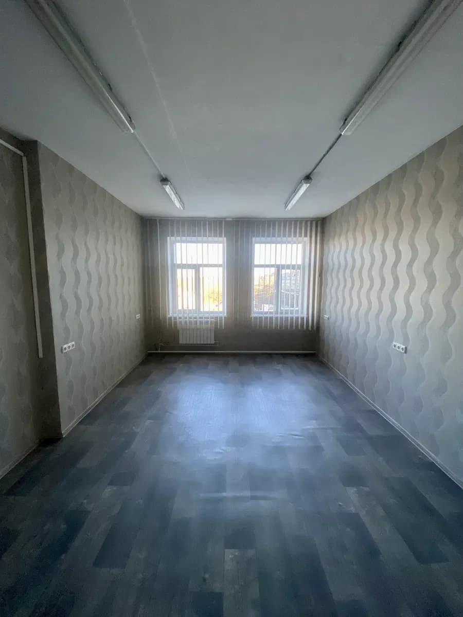 Офіс, Полтава: комунальні включені, площа 15-60 м² - фото 3