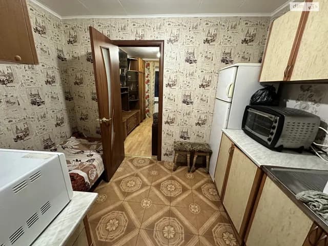 Кімната, Лєнпоселище: косметичний ремонт, бойлер - фото 3