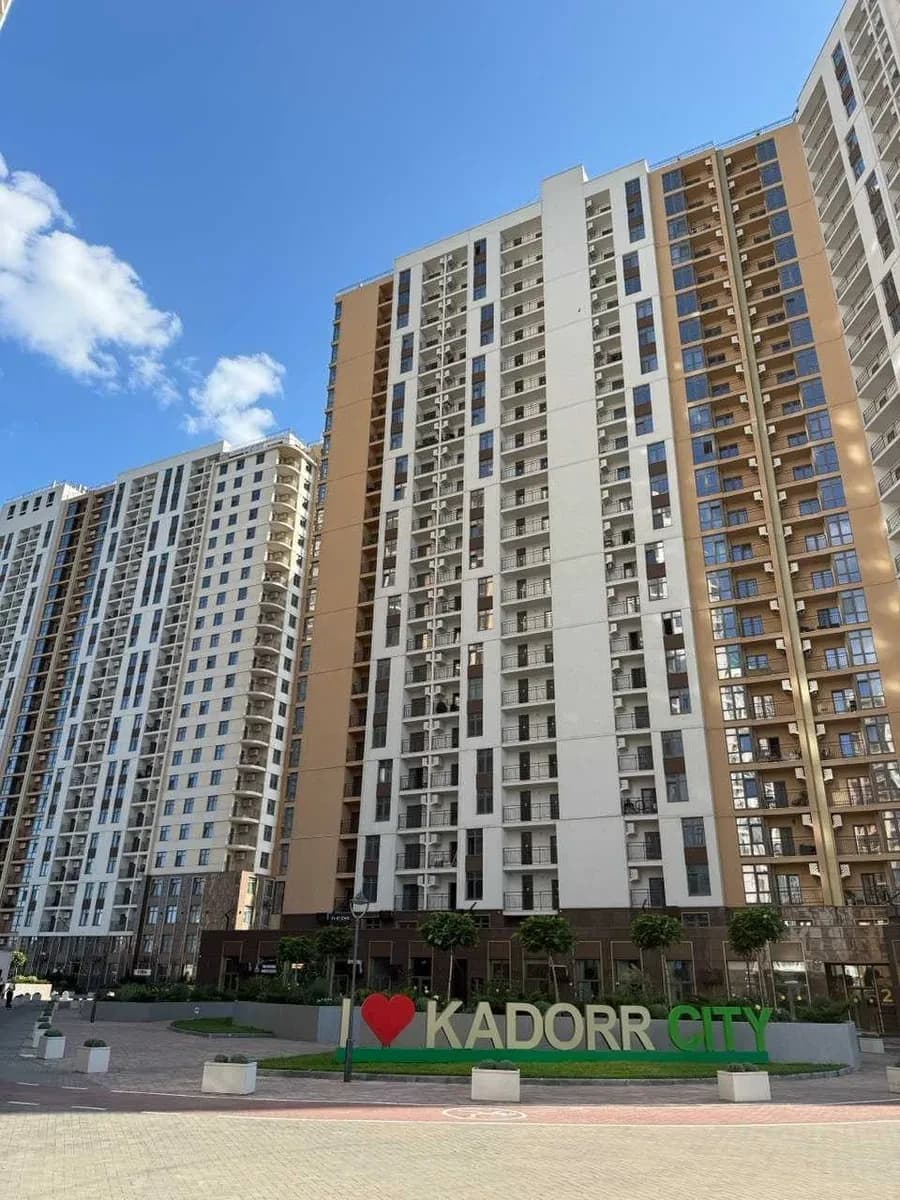 Євродвушка у ЖК 68 Жемчужина: кухня-вітальня 18,8 м², перепланування - фото 2