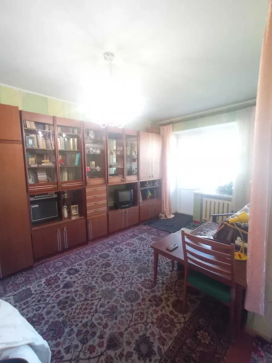 2-кімнатна квартира, Дніпровський: тихий двір, метро за 10 хв - фото 2