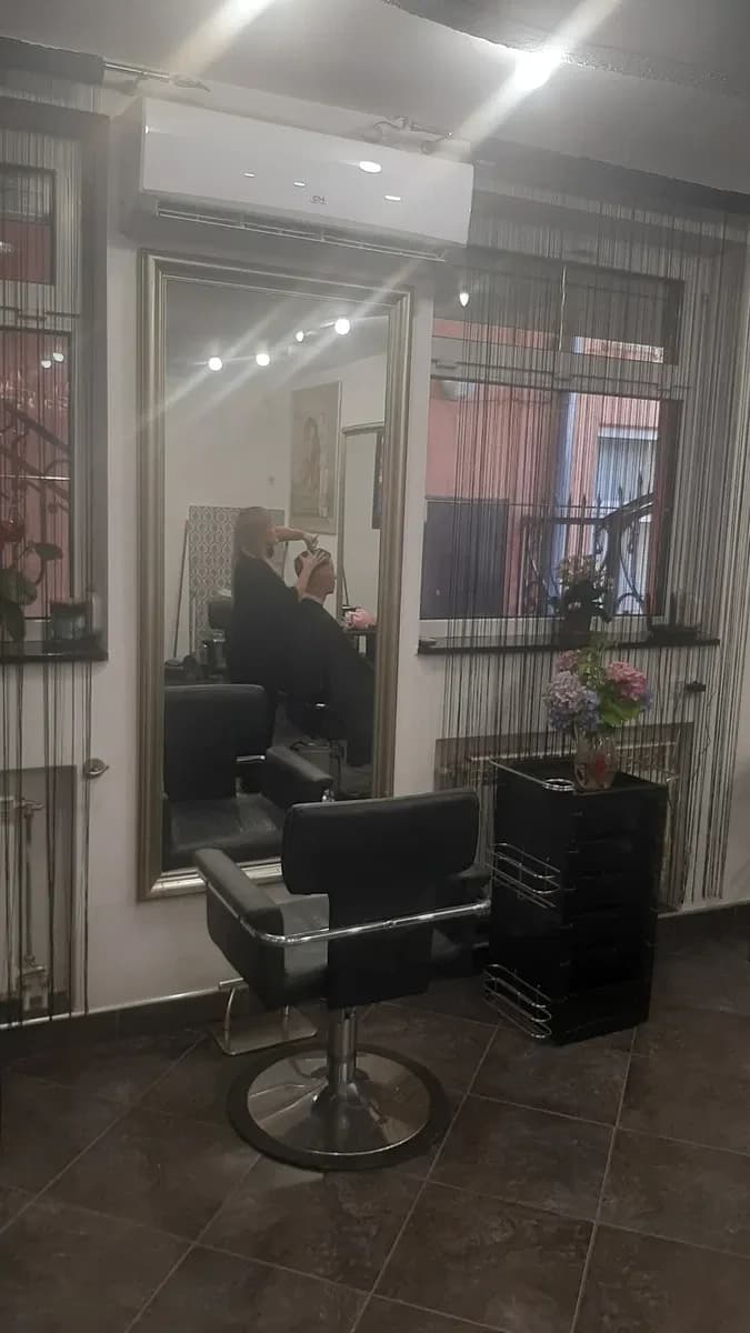 Робоче місце, Ужгород: для майстрів-перукарів, тераса, кондиціонер - фото 3