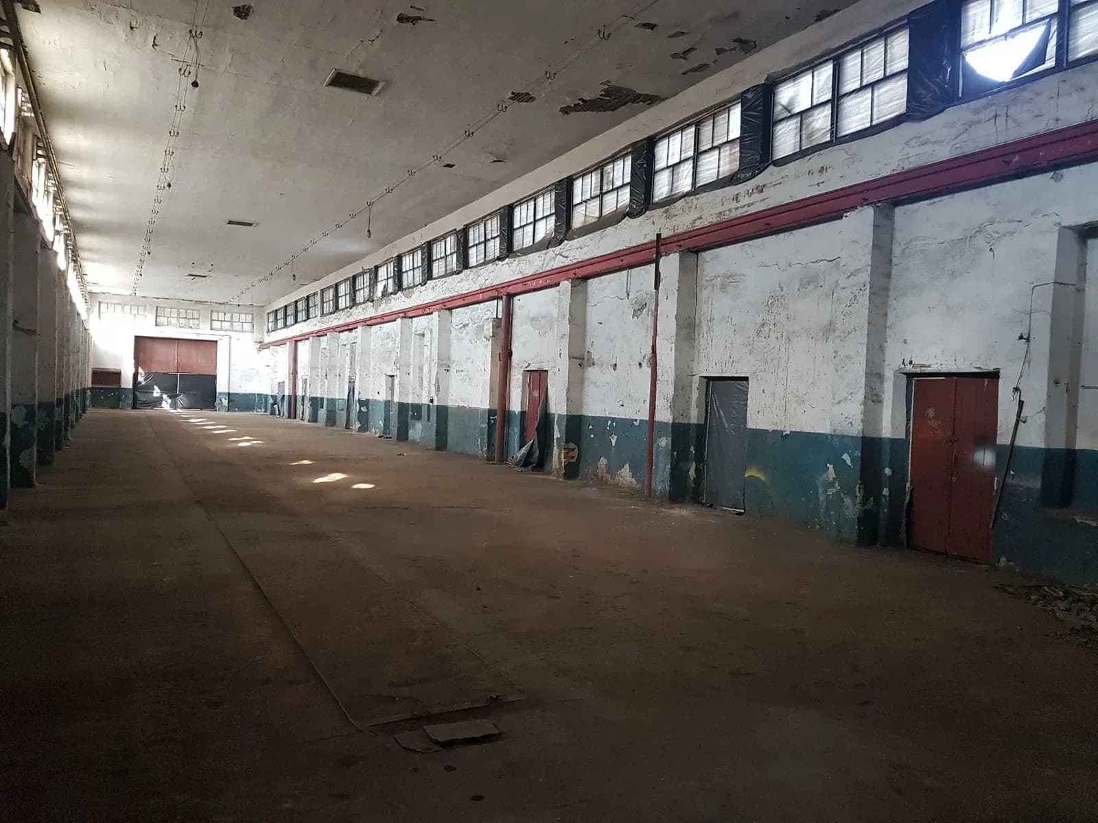 Приміщення, Андрушівка: кран-балки, підстанція 400 кВА, в’їзд фур