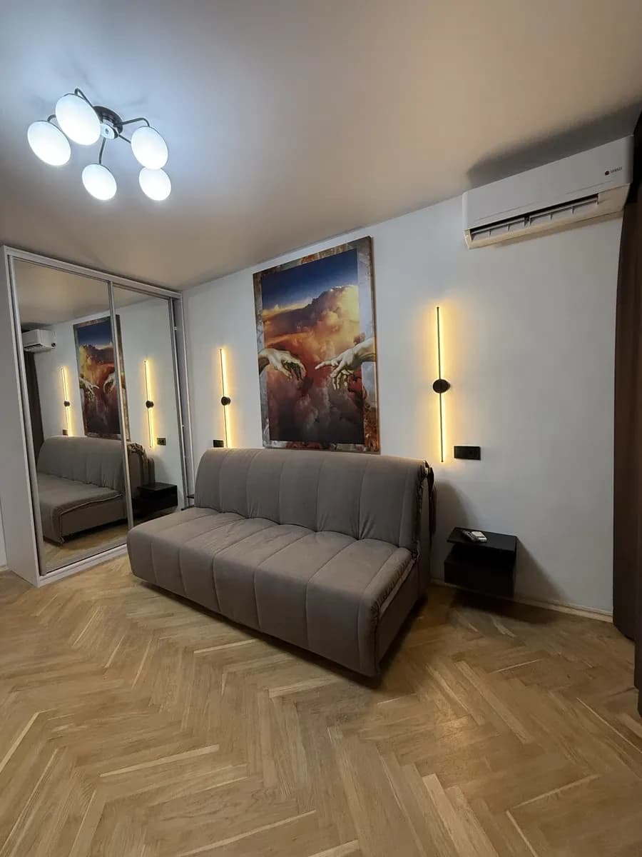 2-кімнатна квартира, Печерський: капремонт, підігрів балкона - фото 2
