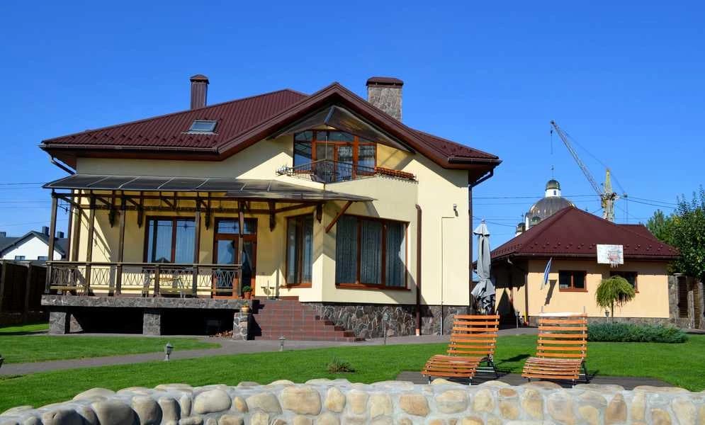 Будинок, Солонка: басейн, гараж на дві машини, альтанка 28 м²