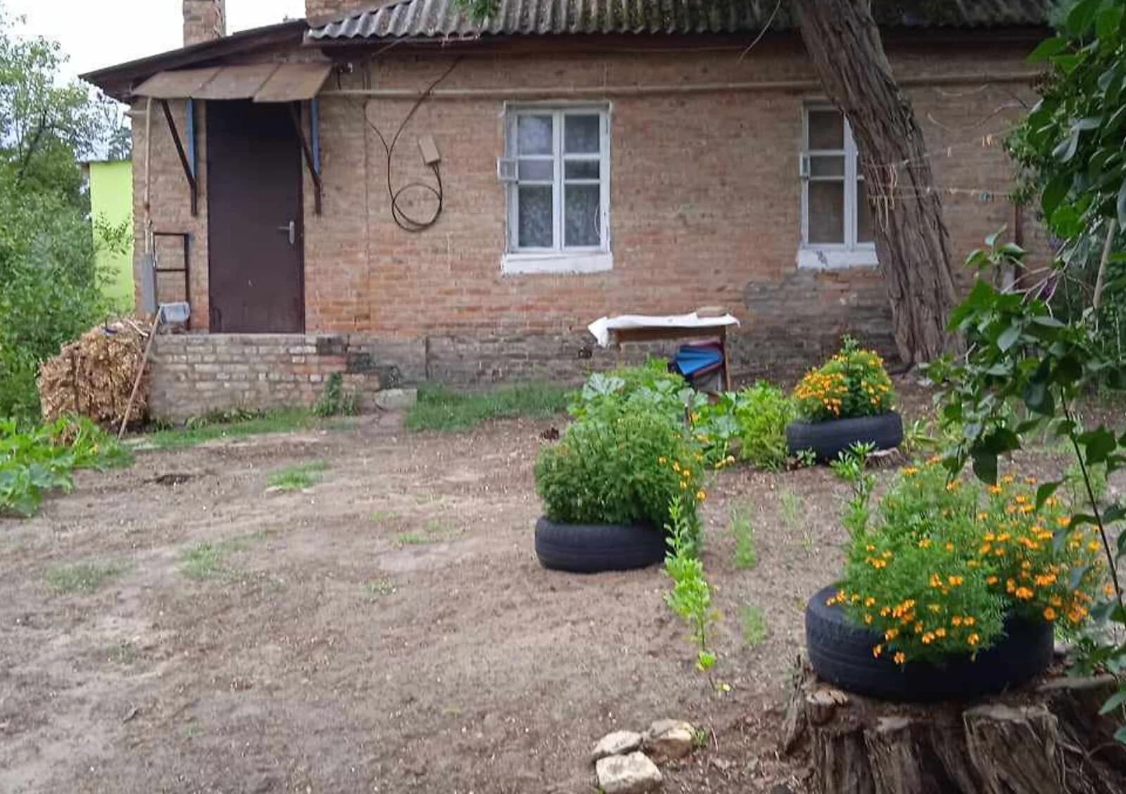 Частина будинку, Соснівка: пічне опалення, вода й опалення без світла
