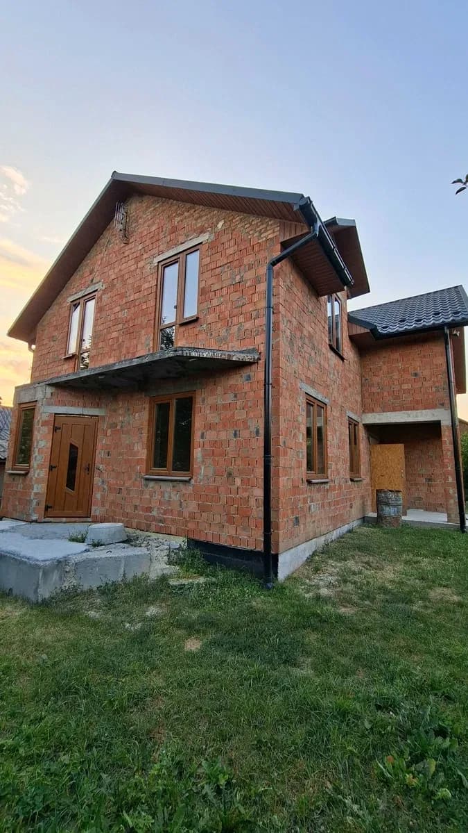 Будинок, Кам'янець-Подільський: гараж, 6 соток, 2 поверхи