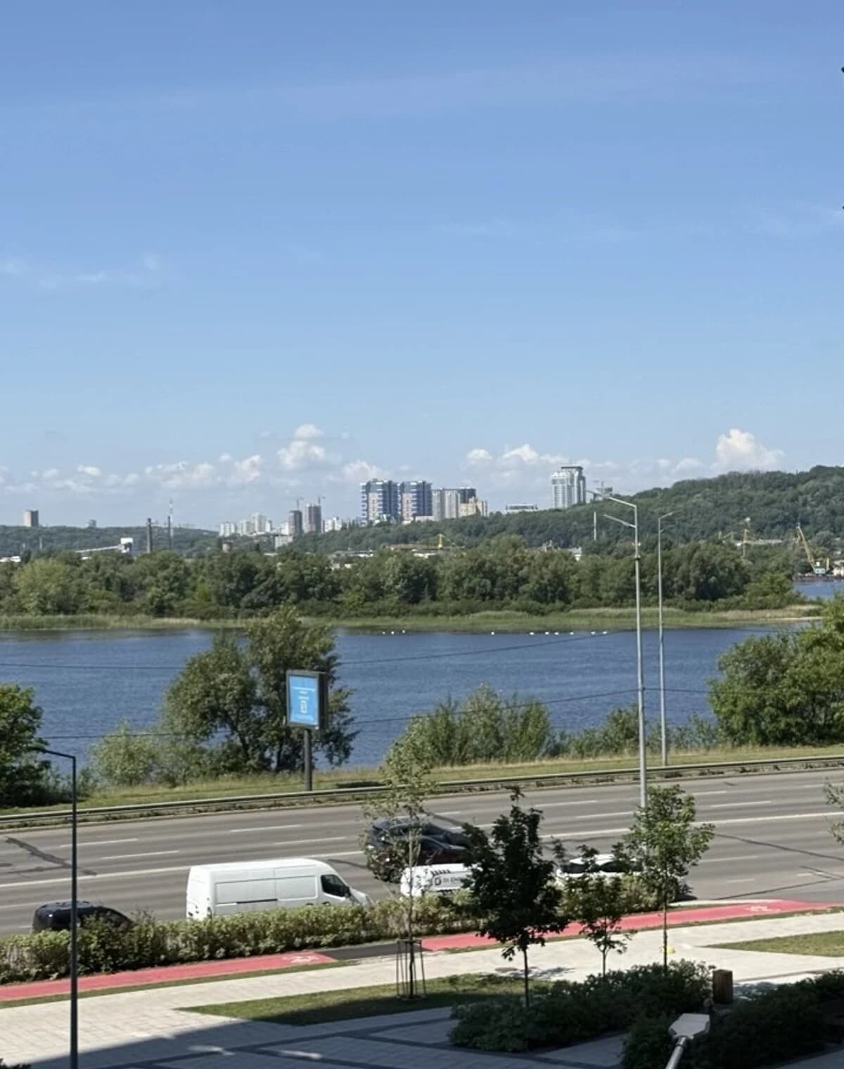 2-кімнатна квартира, Дарницький: кухня-студія, резервне живлення - фото 2