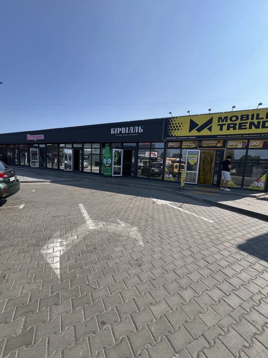 Торгові приміщення, Черняхів: до 25 кВт, три фази, АТБ поруч - фото 2