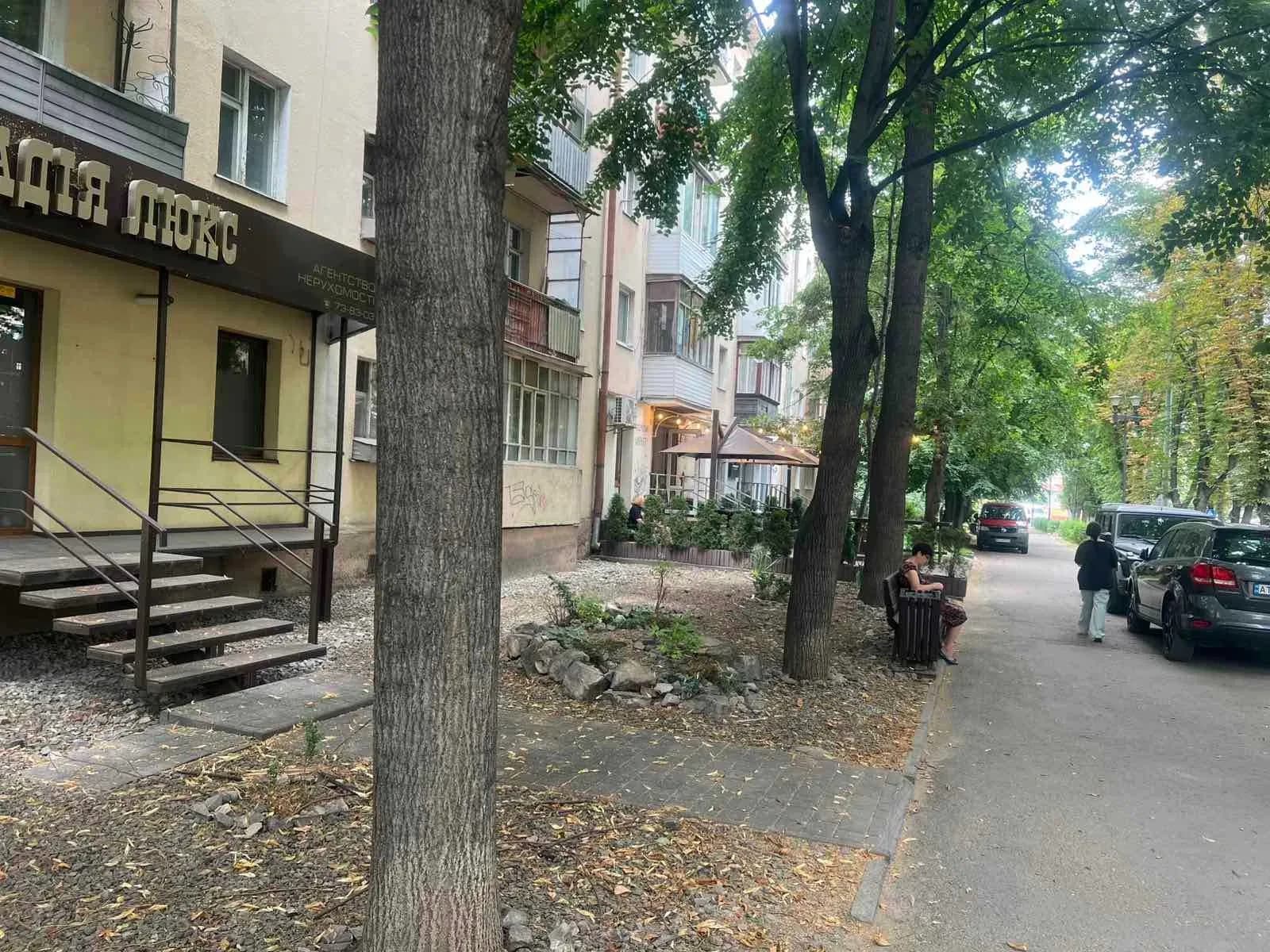 3-кімнатна квартира, Івано-Франківськ: під офіс або магазин - фото 3