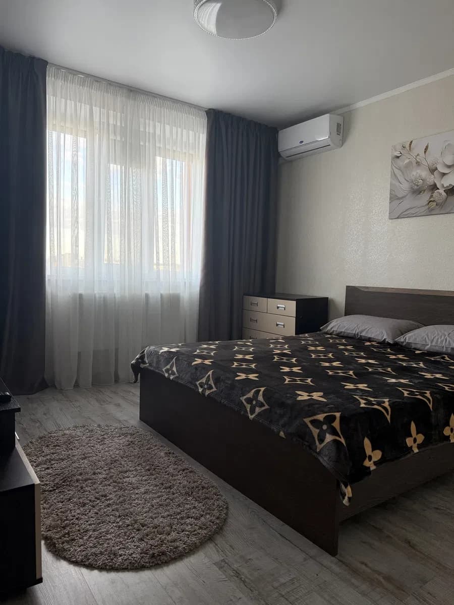 1-кімнатна квартира у ЖК Металіст: метро за 3 хвилини, вода без світла