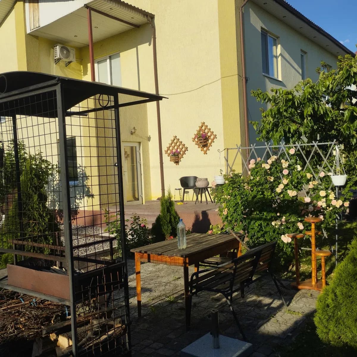 Будинок, Бориспіль: гараж, тераса, 10 соток