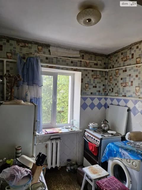 2-кімнатна квартира, вулиця Варненська: торг можливий, панельні стіни - фото 2