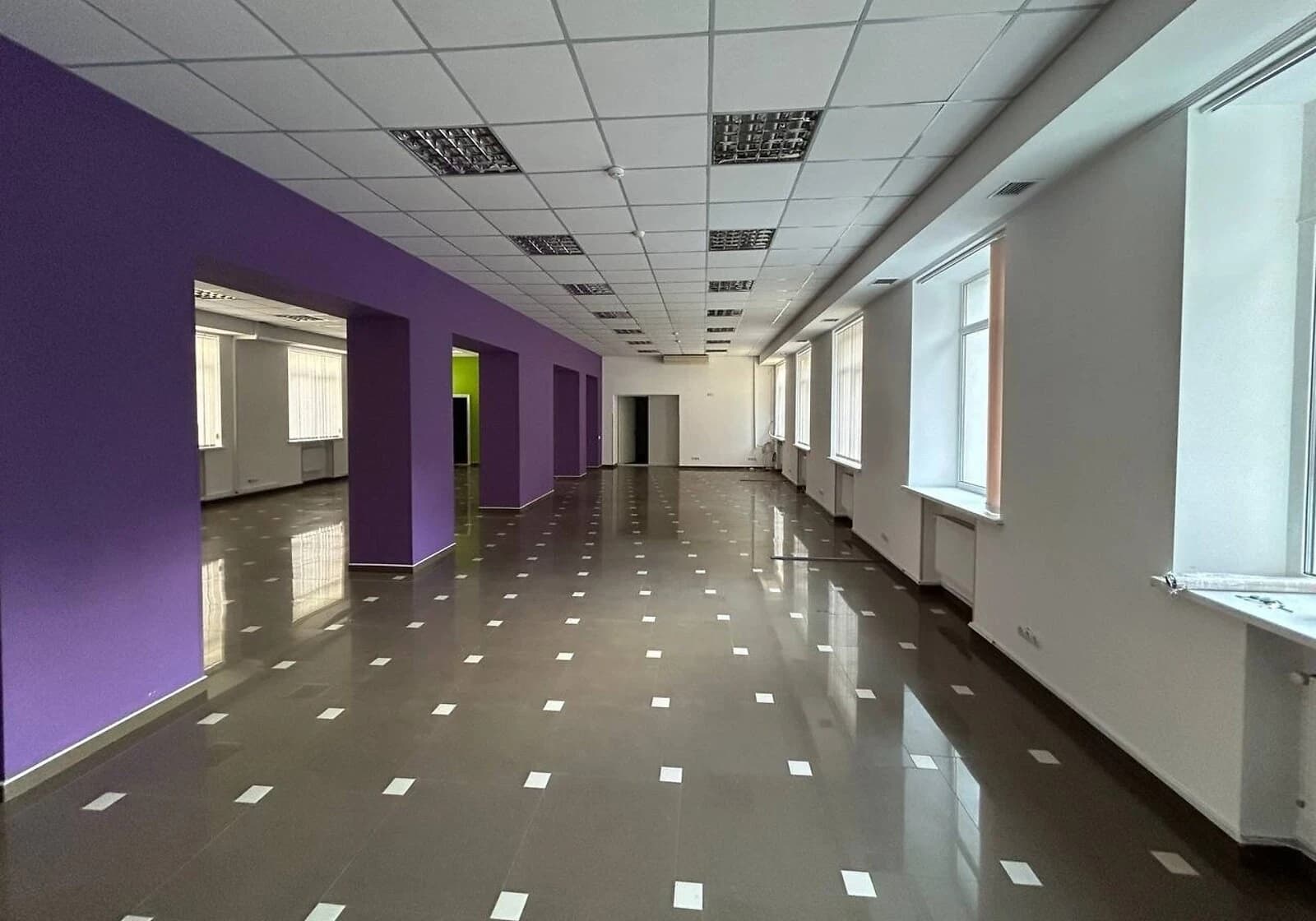 Офіс, Центр: 5 приміщень, індивідуальне газове опалення - фото 1