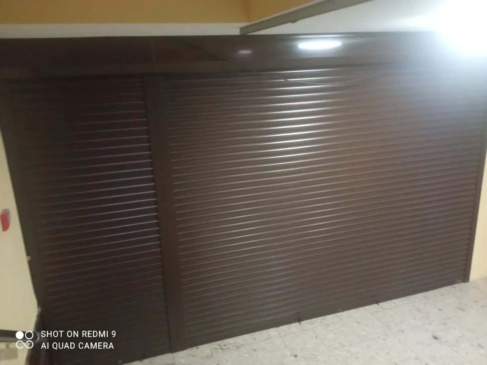 Торгове місце, Печерський: ремонт або продаж телефонів, Золоті ворота - фото 1