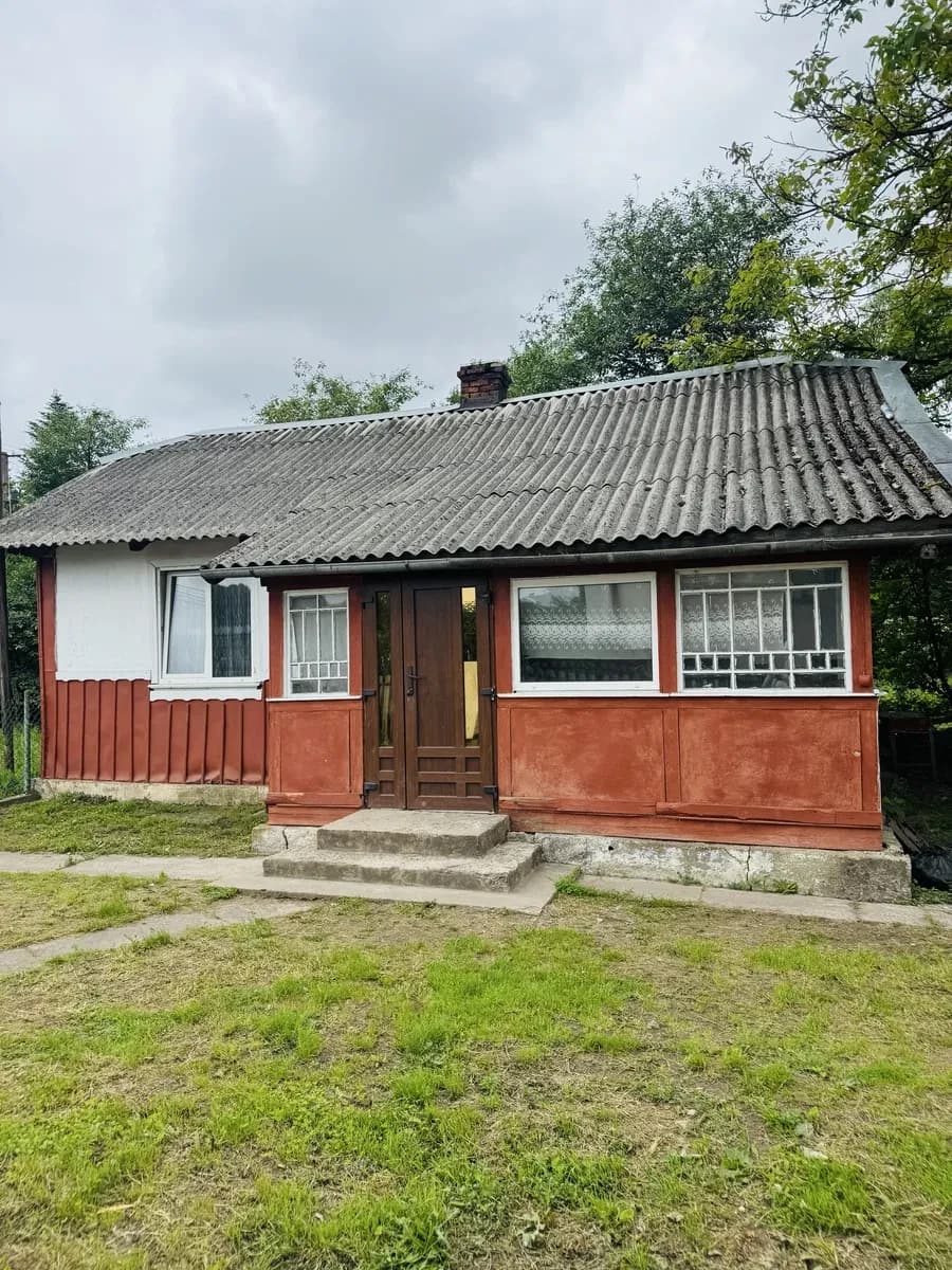 Будинок, Млиниська: 10 км до Жидачева, пряма траса на Івано-Франківськ