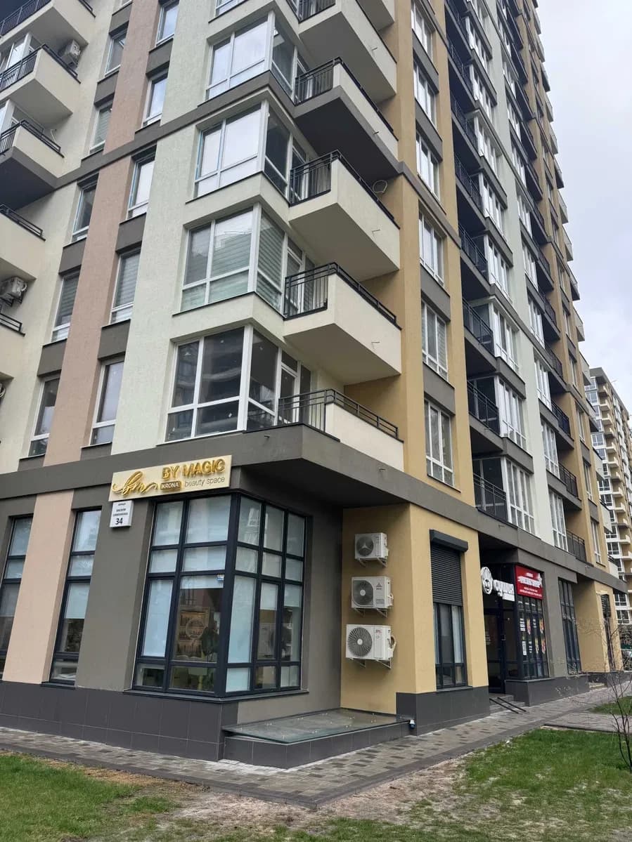 2-кімнатна квартира у ЖК Крона Парк 2: два санвузли, після будівельників - фото 1