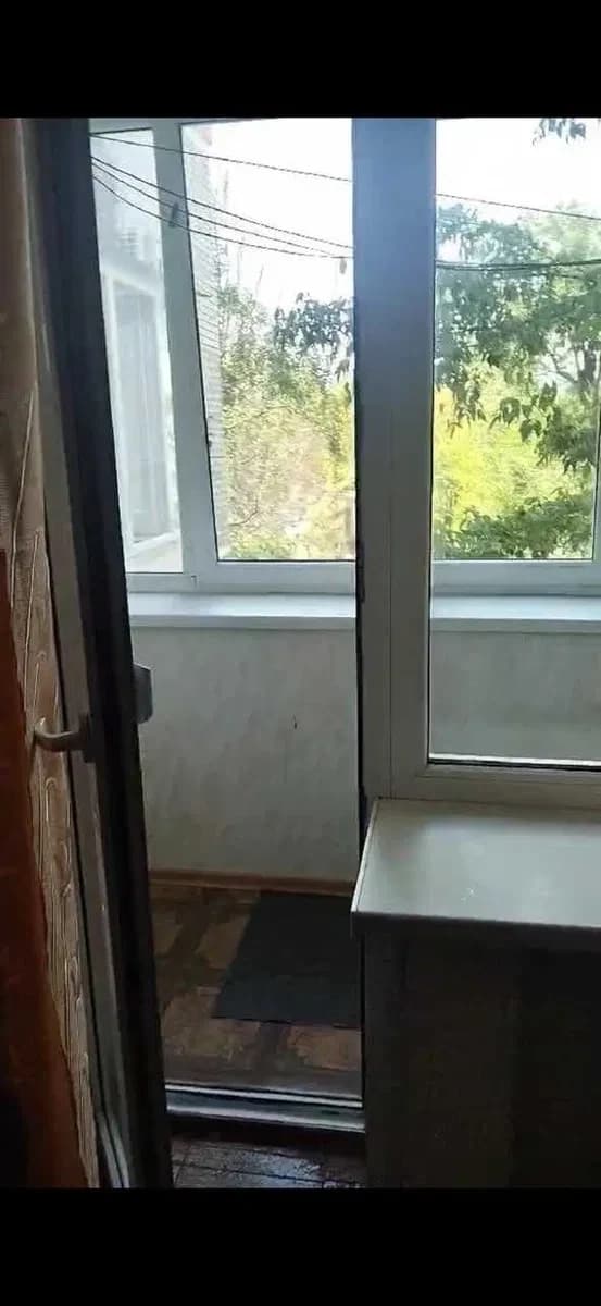 2-кімнатна квартира, Комунарський: роздільні кімнати, стоянка, поруч АТБ - фото 4