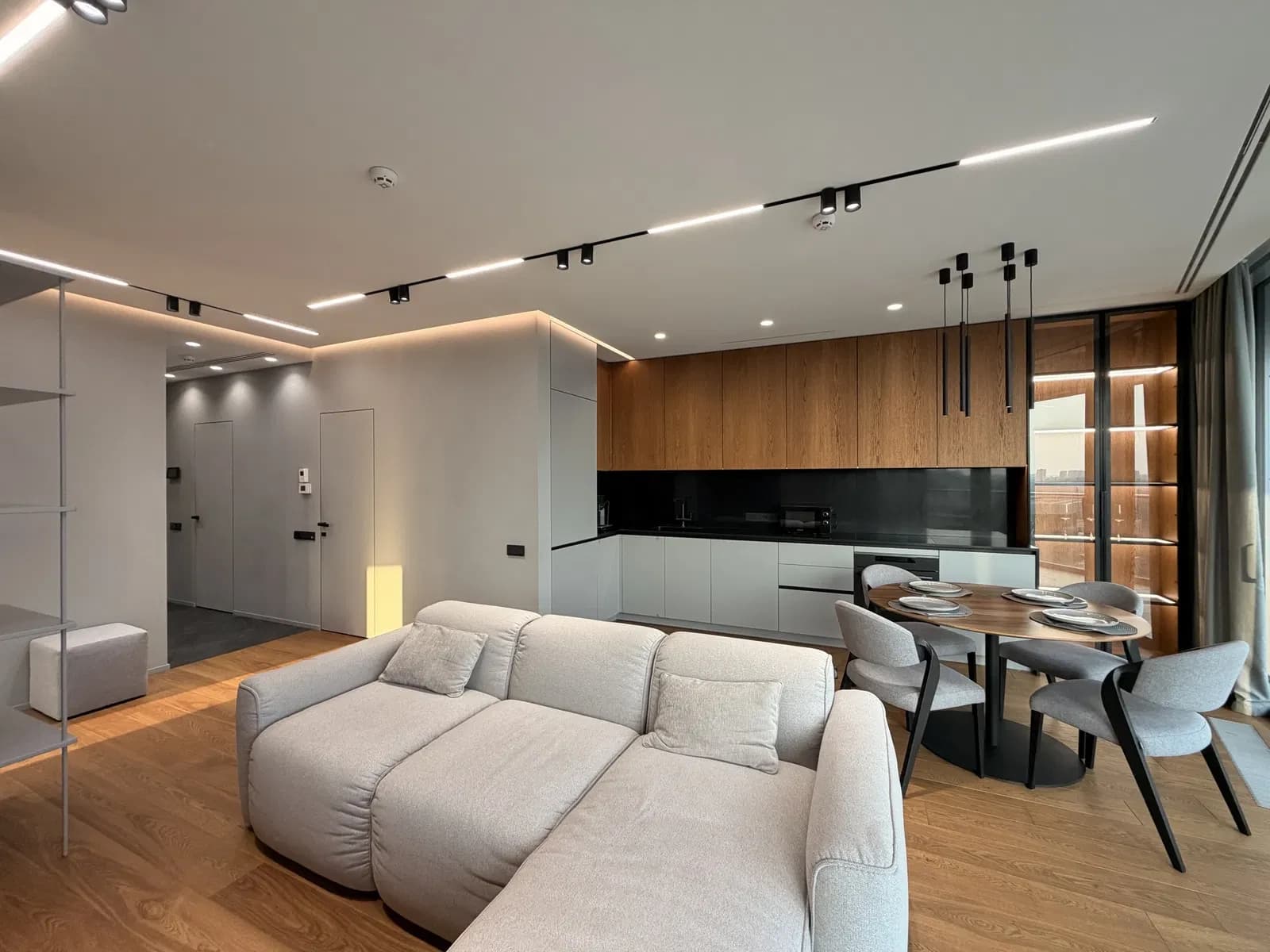 2-кімнатна квартира у ЖК Taryan Towers: тераса, резервне живлення - фото 2