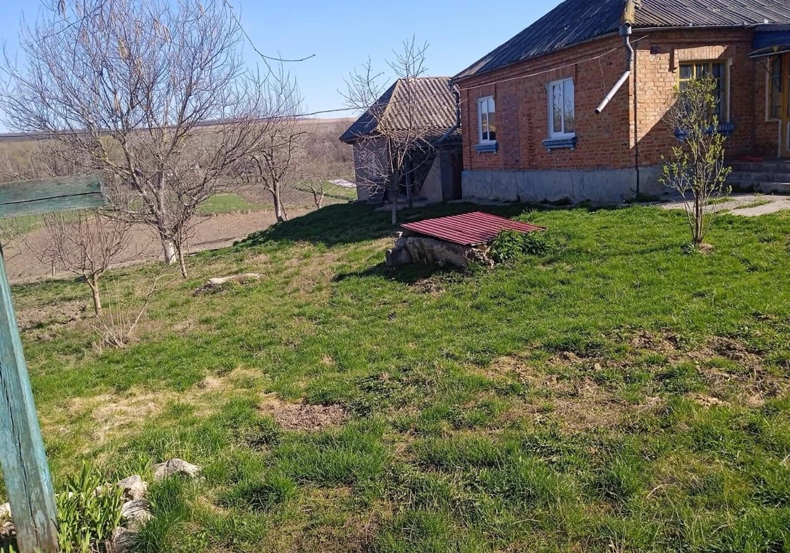 Будинок, Івашків: ділянка 74.7 га, літня кухня, криниця