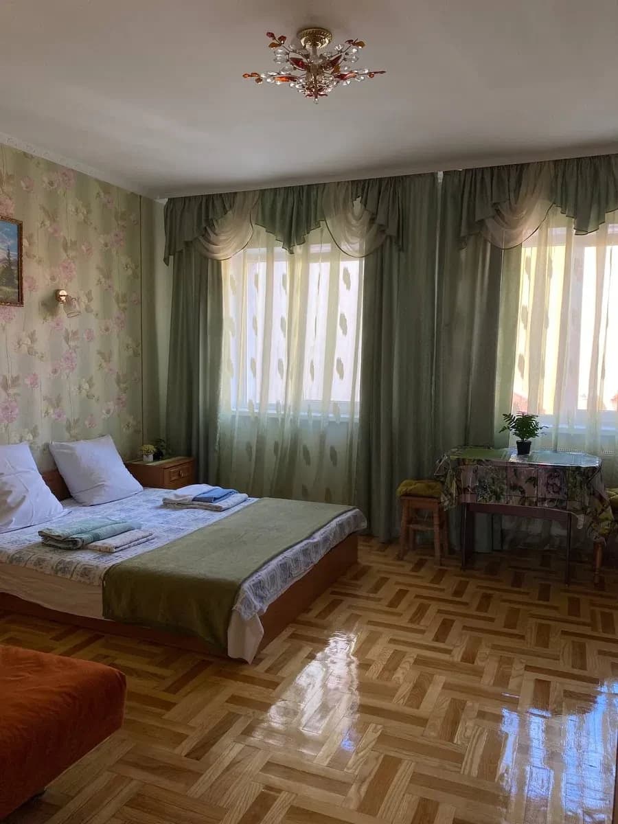 2-кімнатна квартира, центр: два санвузли, песик до 10 кг - фото 2