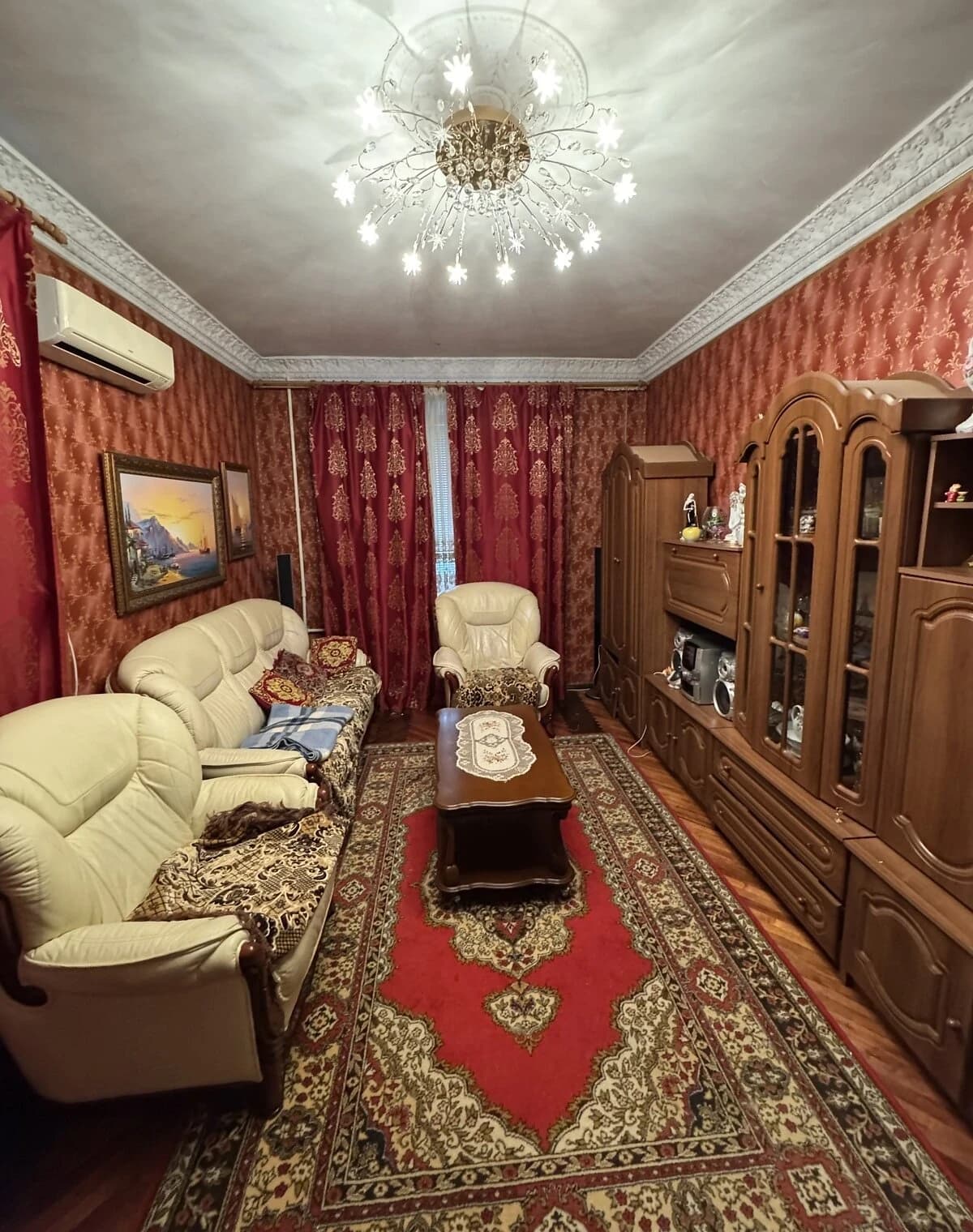 4-кімнатна квартира, Вознесенівський: сталінка, торг можливий - фото 1