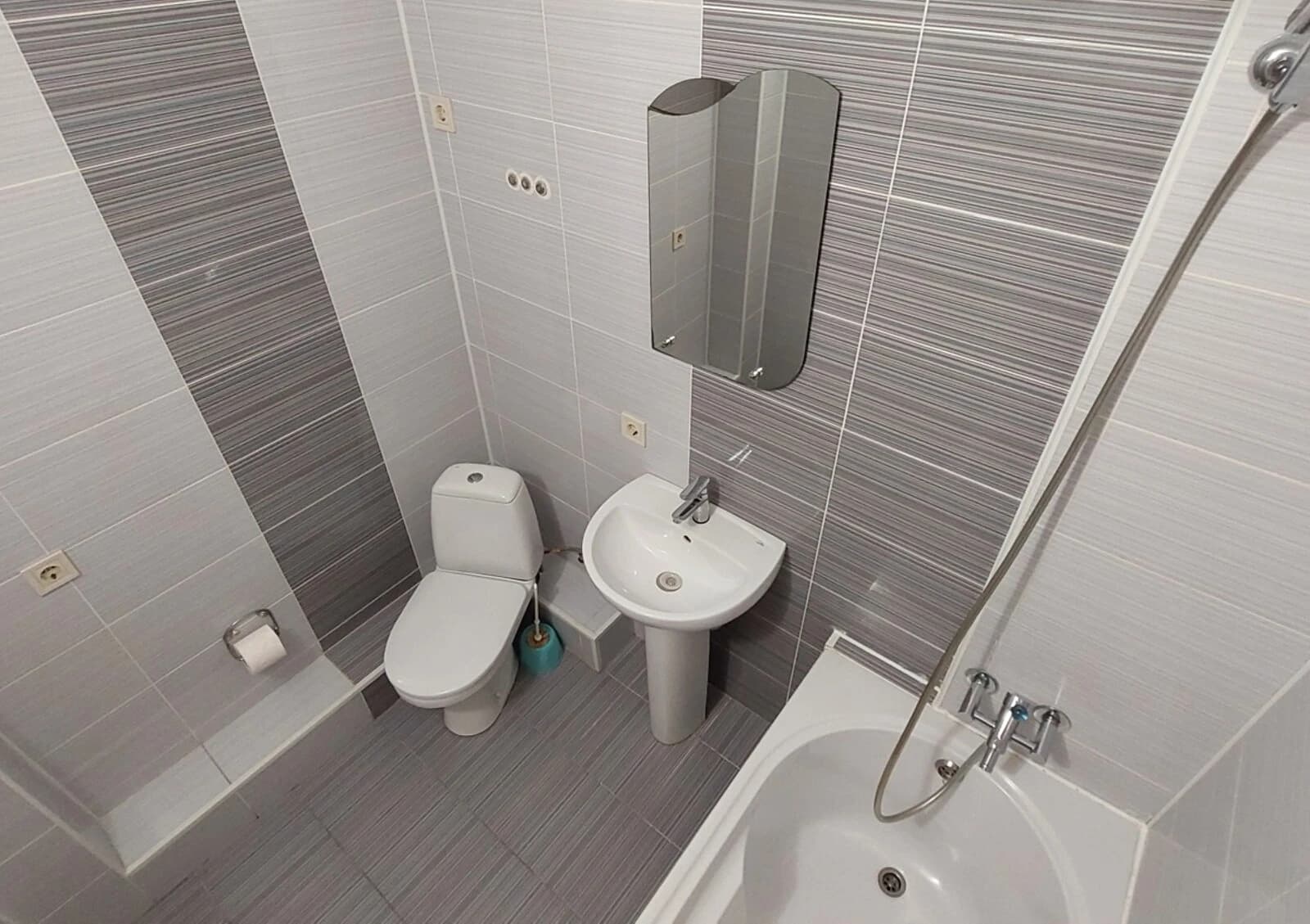 1-кімнатна квартира, Лиманка: інтернет, вода й опалення без світла - фото 2