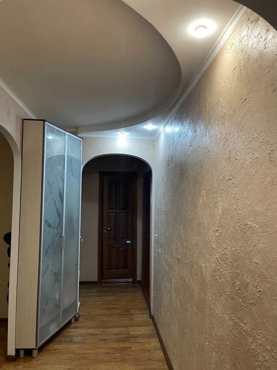 3-кімнатна квартира, Херсон: автономне опалення, лоджія з коморою - фото 3