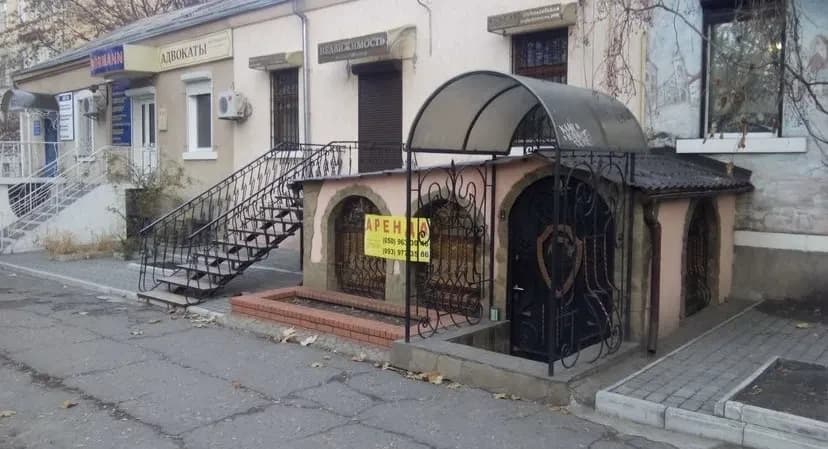 Приміщення, Центральний: фасад на Фалєєвську, рекламна площина