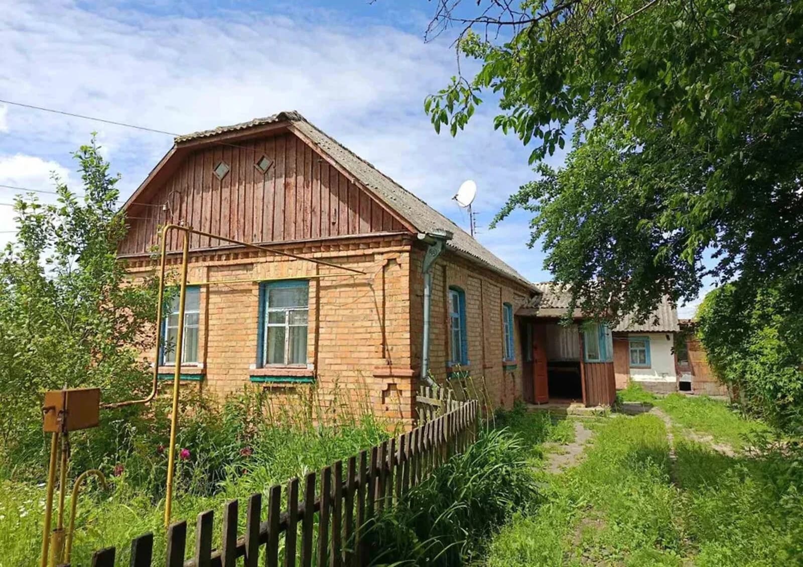 Будинок, Романівка: гараж, 60 соток, літня кухня