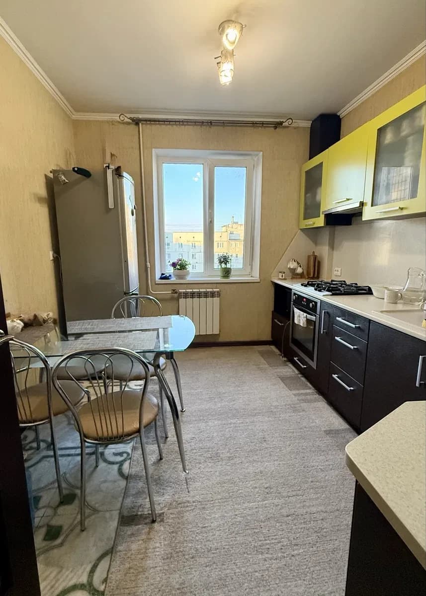 3-кімнатна квартира, Молодіжний: 2 балкони, 297 квт - фото 2