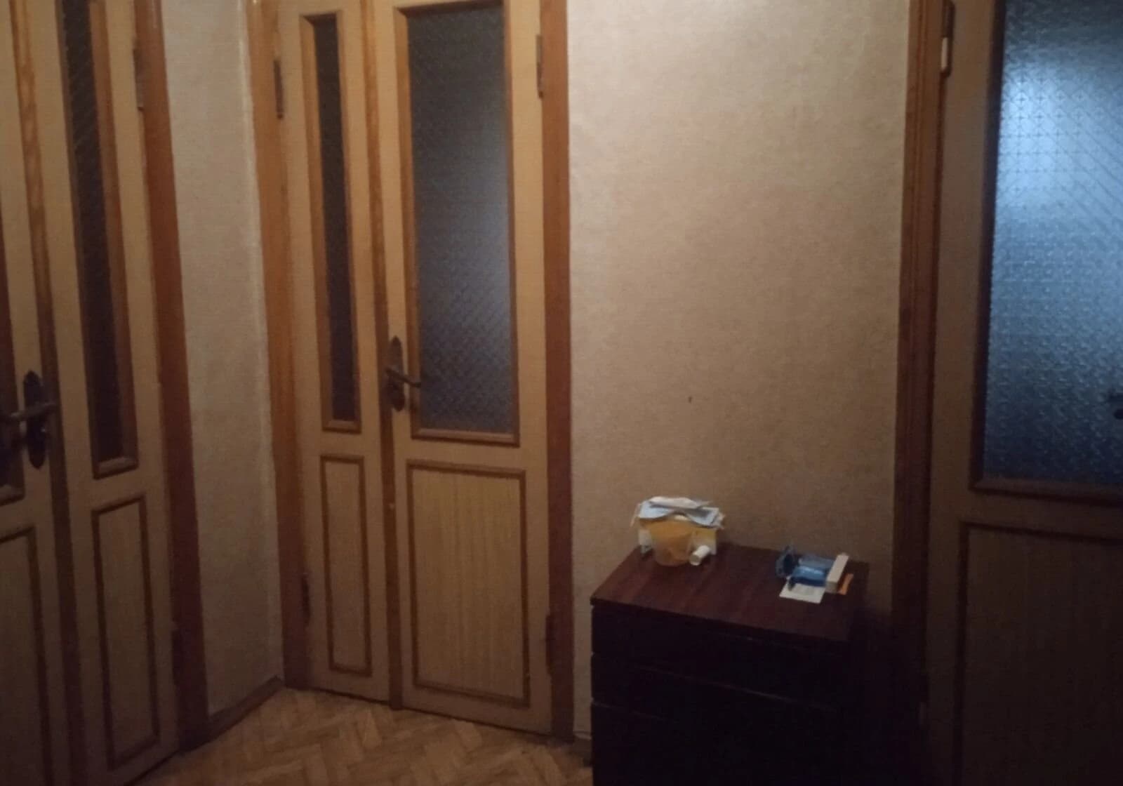 3-кімнатна квартира, Дніпро: торг можливий, внутрішній двір