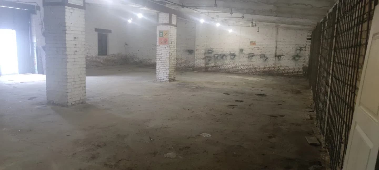 Приміщення, Фортечний: великі ворота, власна трансформаторна підстанція - фото 3
