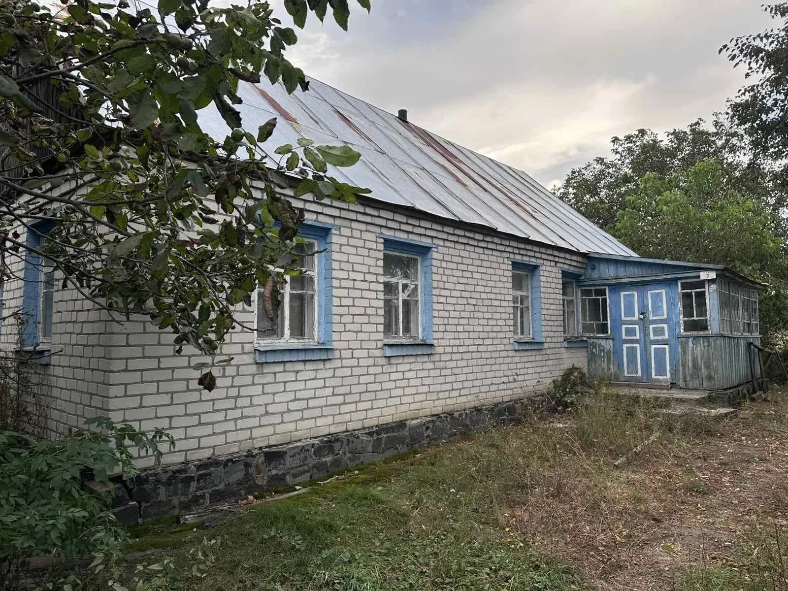 Будинок, Корчівка: 60 соток, цегляний, ліс поруч
