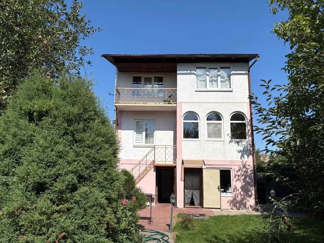 Дача, Старі Безрадичі: озеро за 100 м, ліс за 500 м - фото 1