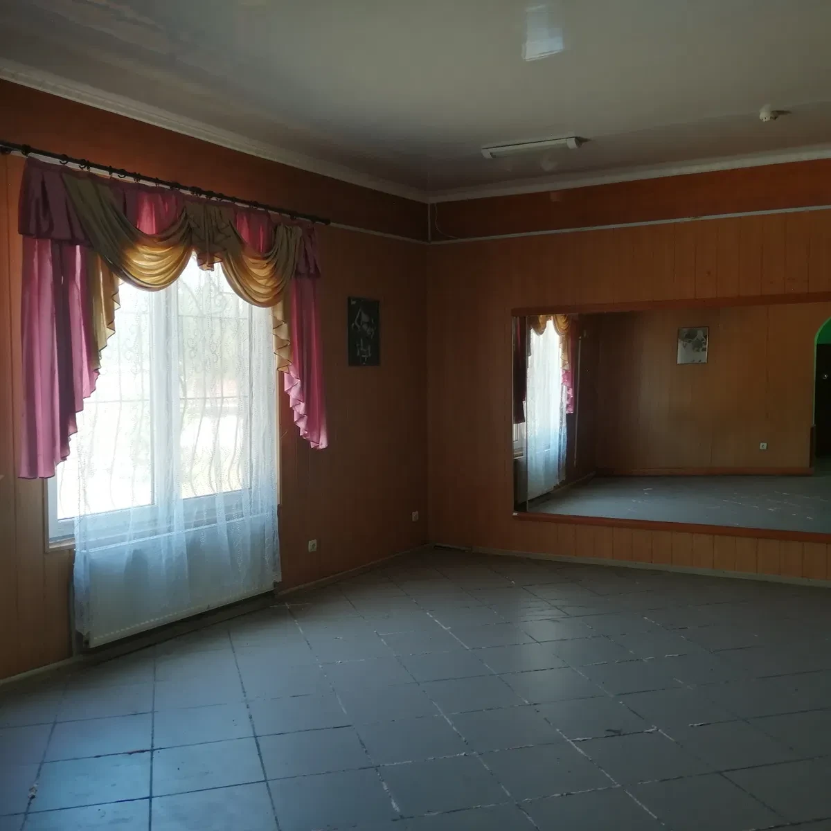 Магазин або кафе, Рафалівка: з ремонтом, хостел на другому поверсі - фото 2