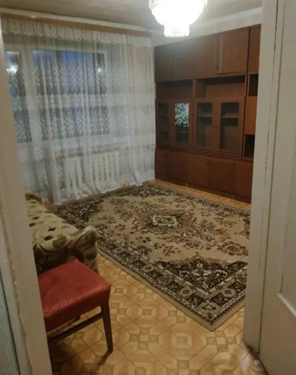 1-кімнатна квартира, вулиця Олександра Ступаченка: цегляні стіни, бойлер