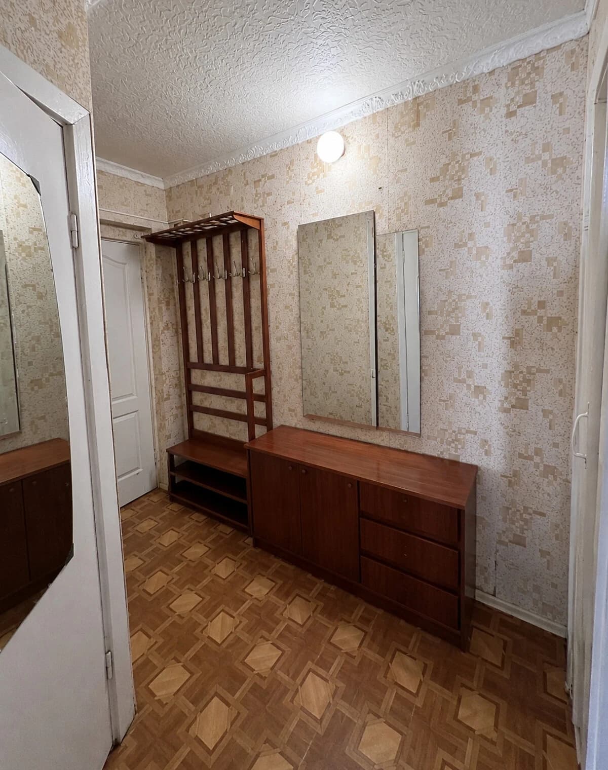 1-кімнатна квартира, Калинова Правда: косметичний ремонт, останній поверх - фото 3