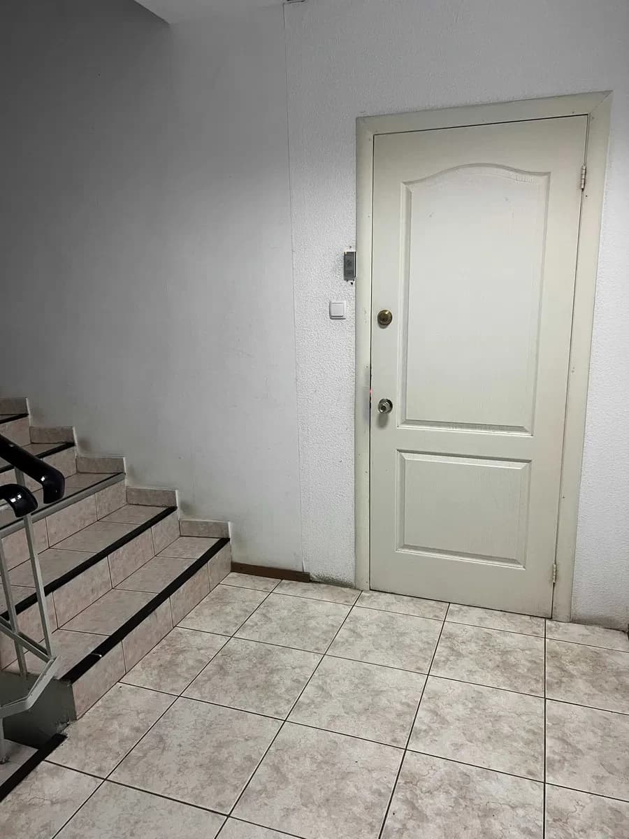 Офіс, Комунарський: кабінети 12,2-34 м², охорона, паркувальне місце - фото 3