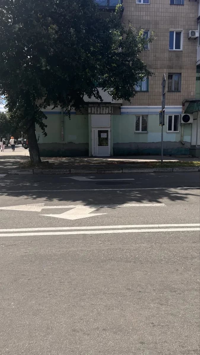 Приміщення, Лубни: центр міста, панорамні вікна